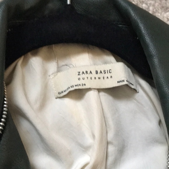 ❌SOLD❌Zara faux leather moto jacket - Picture 2 of 3